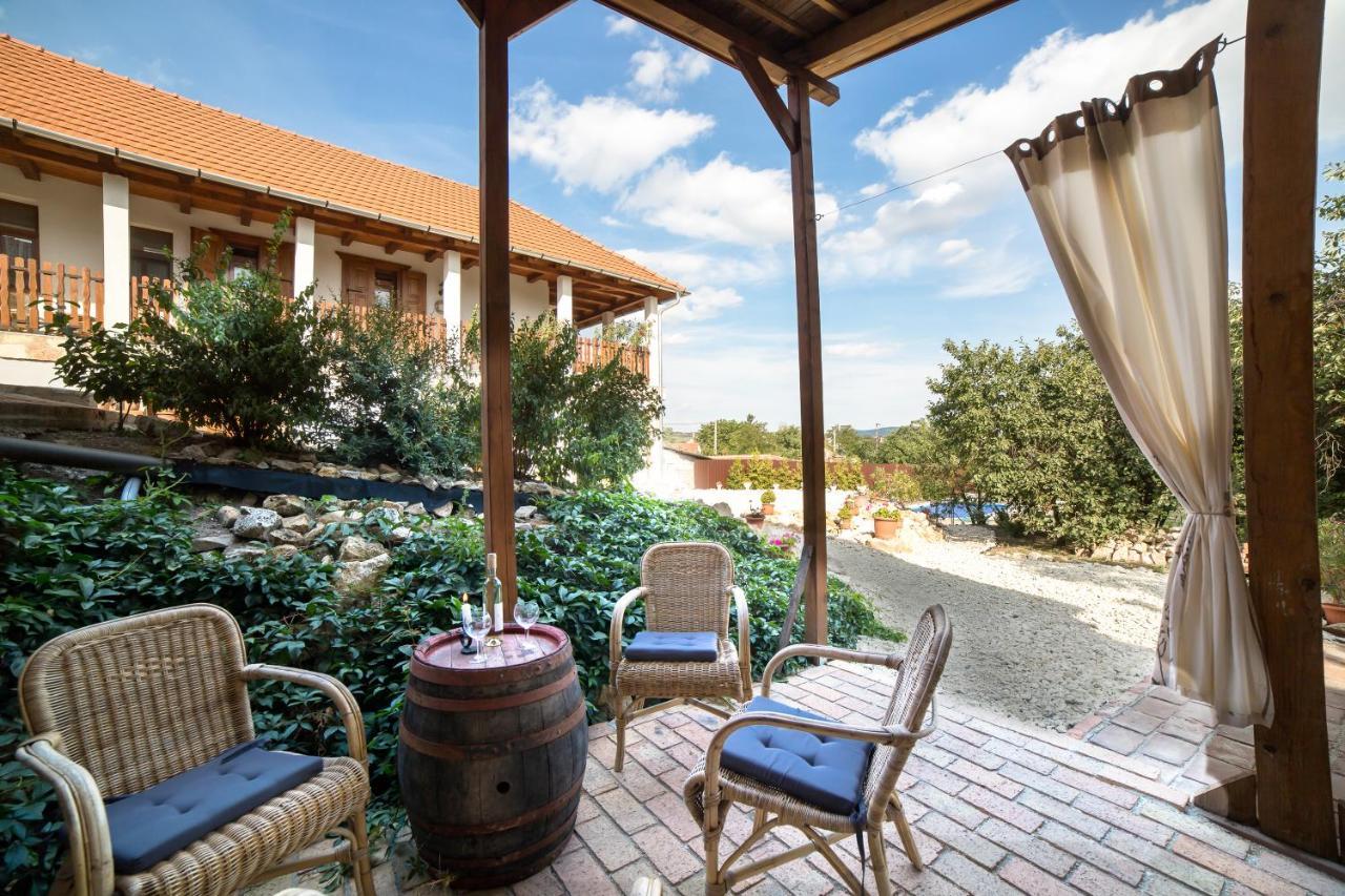 Tokaj Hill Panorama Guesthouse 세렌치 외부 사진